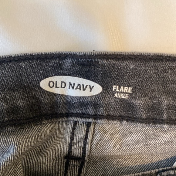 Old Navy, raw hem ankle flare jean - Picture 2 of 5